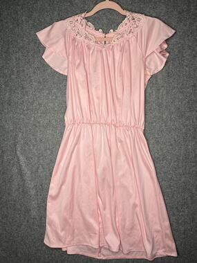 Vicky Vaughn Vintage 70's Dress Pink Lace Trim Flutter Sleeve Satin Junior Large